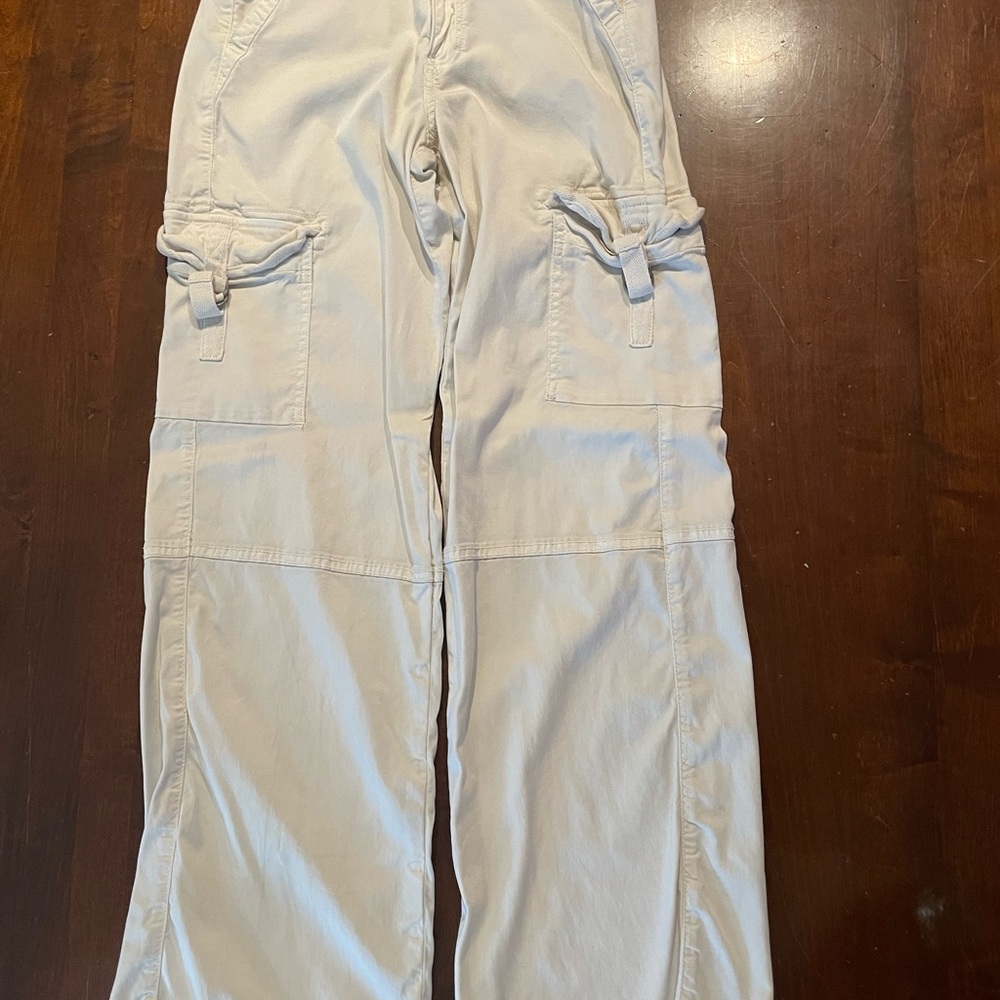American Eagle Outfitters Off-White Cargo Pants